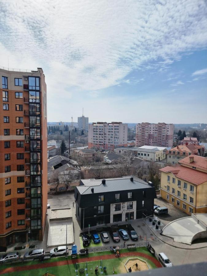 Яровиця Люкс Луцк Экстерьер фото